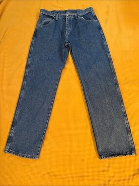 Wrangler Relaxed Fit Jeans in Dark Blue Denim